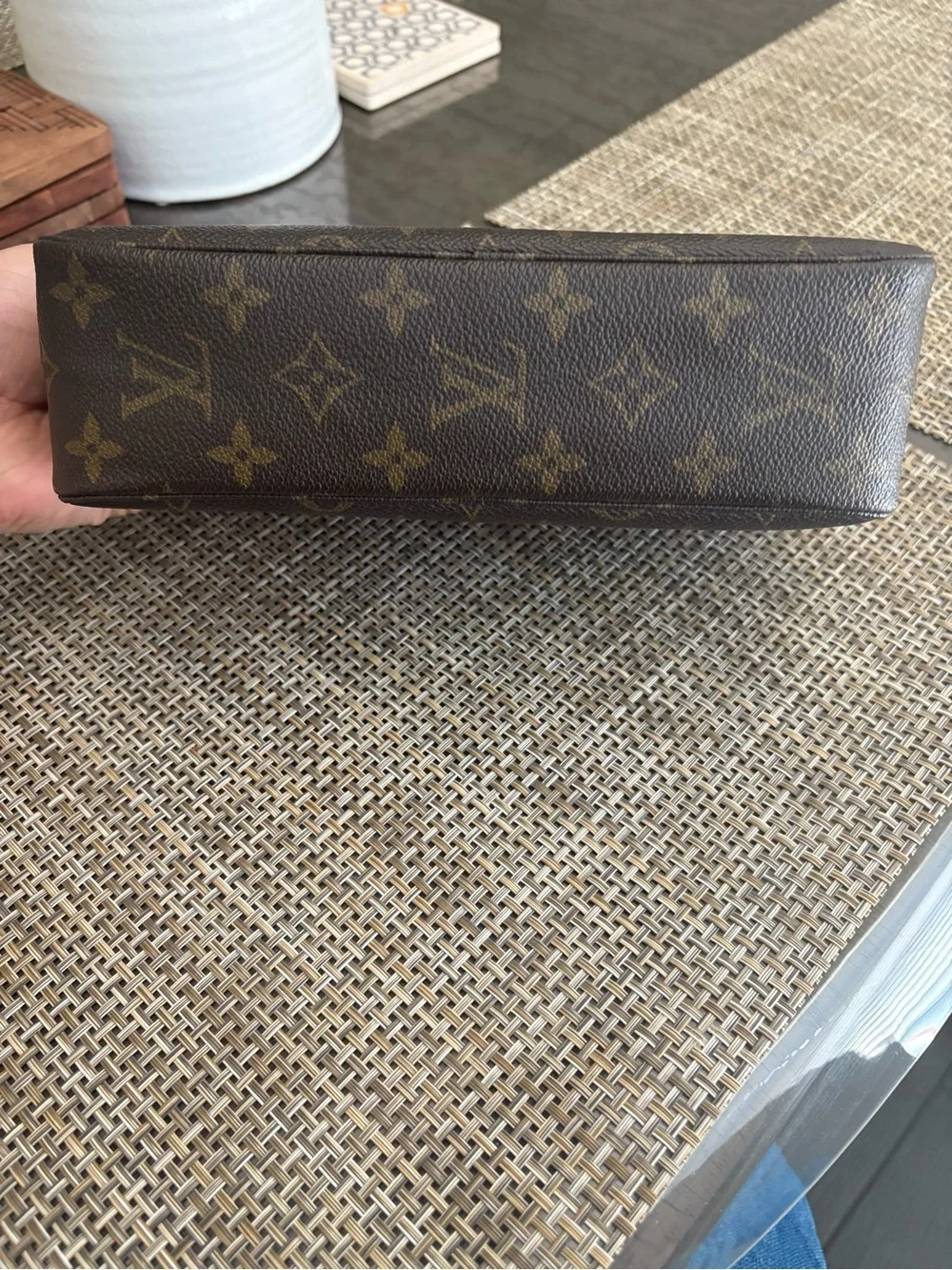 Louis Vuitton Trousse 23